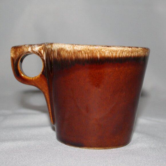 Vintage Hull Pottery Brown Drip Mug - Picture 2 of 9